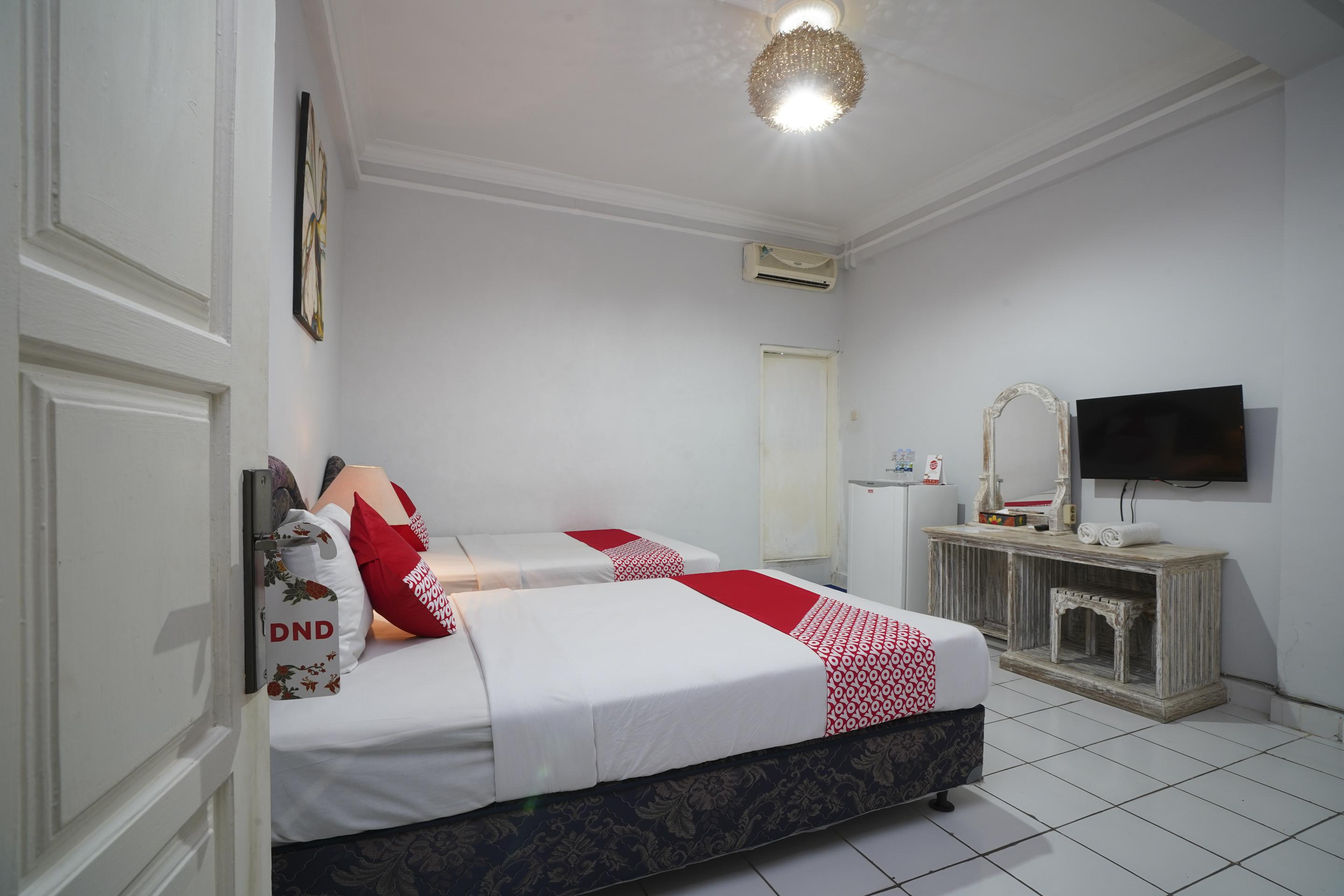 Oyo 1934 Sedana Inn Kuta Lombok Eksteriør billede